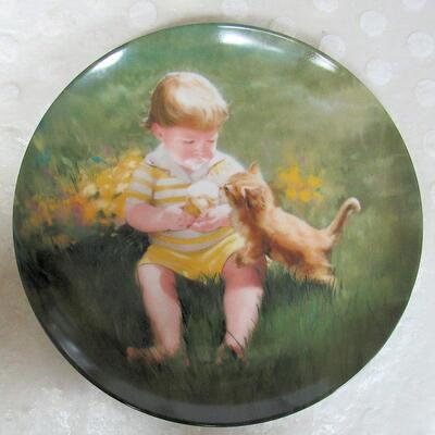 Cone For Two Plate #7975D, Special Moments Collection