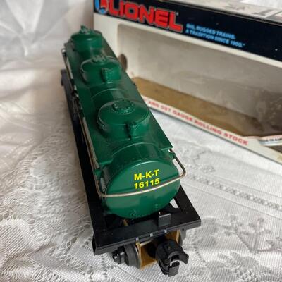 Vintage Lionel Three Dome Tank Train Car with original box