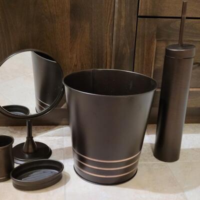 Lot 509: Brushed Brass Bathroom  Accessories 