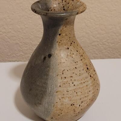 Lot 517: Small Ceramic Vessel