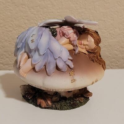Lot 520: Boyd's Bears The Wee Folkstone Collection Fairy 