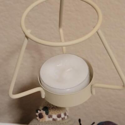 Lot 521: Crazy Mountain Snowman Candle Lamp