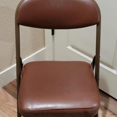 Lot 523: Padded Folding Chair 