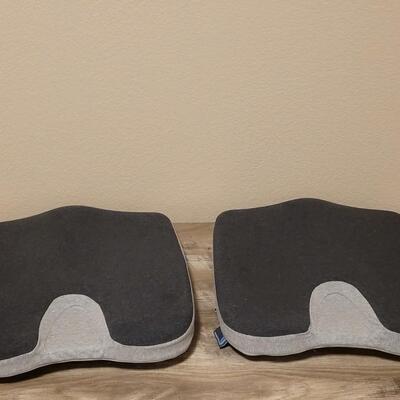 Lot 527: (2) Brookstone Seat Cushions 