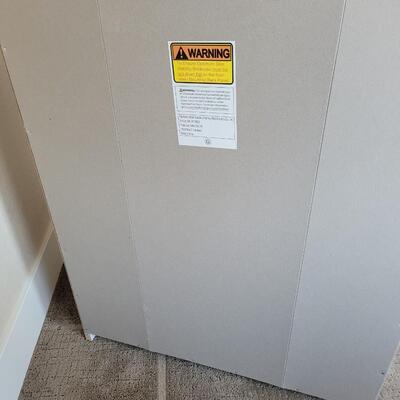 Lot 529: White Shelf #2