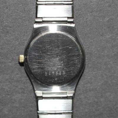 LOT#C7: Ladies Two-Tone Movado Watch