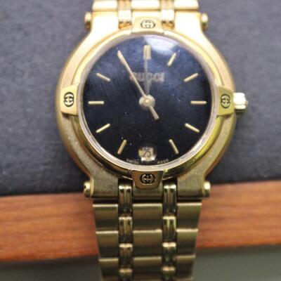 LOT#C8: Ladies Gucci Gold Plated Watch