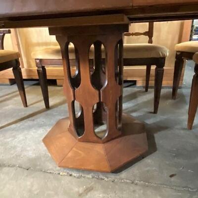 LOT#L14: Harvey Probber Style Table & 5 Chairs with Leaf