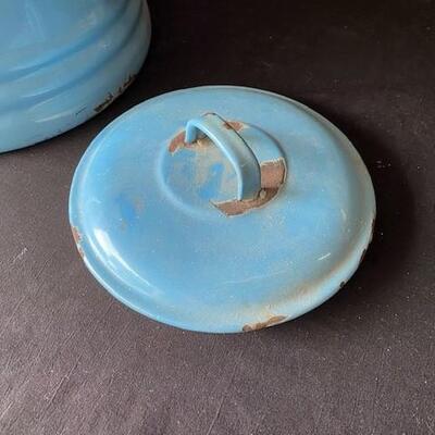 LOT#T31: Blue Porcelain Kettle with Lid
