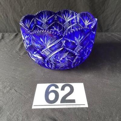 LOT#D62: Large Cut to Clear Glass Bowl
