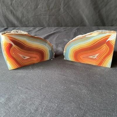LOT#D63: Geode Bookends