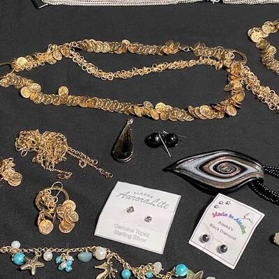 LOT#C76: Assorted Costume Jewelry Lot #3