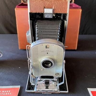 LOT#E115: Vintage Polaroid Speedliner