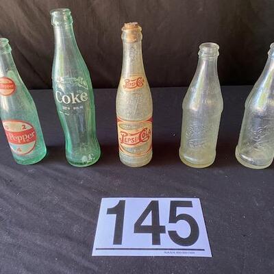 LOT#E145: Vintage Soft Drink Bottle Lot