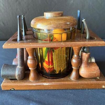 LOT#E152: Pipe Stand & Humidor with Six Pipes Lot #1