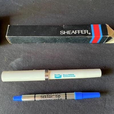 LOT#E157: NOS Shaeffer Pen & Pencil Set