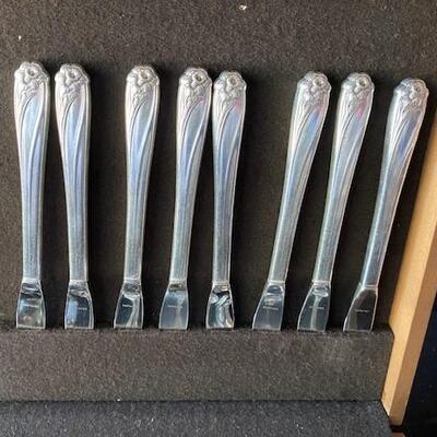 LOT#E170: Assorted Flatware Lot