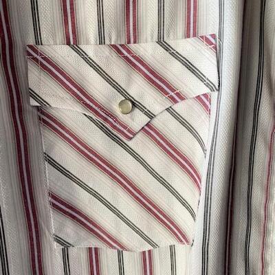 LOT#E182: Ely Cattleman Vintage Men's Shirts Lot #1