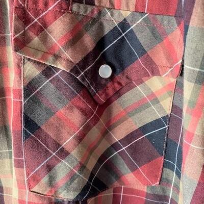 LOT#E183: Ely Cattleman Vintage Men's Shirts Lot #2