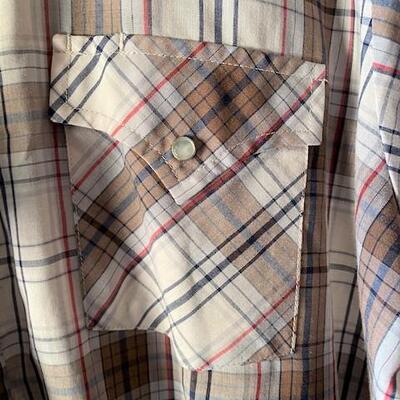 LOT#E185: Ely Cattleman Vintage Men's Shirts Lot #4