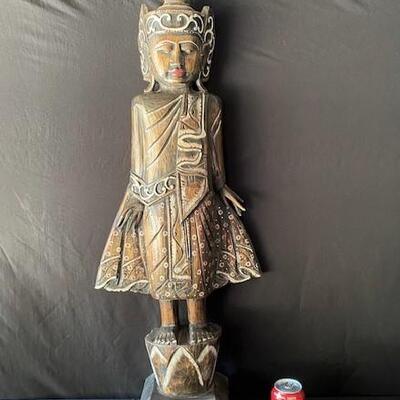 LOT#Y193: Tall Wooden Shkyamuri Carving
