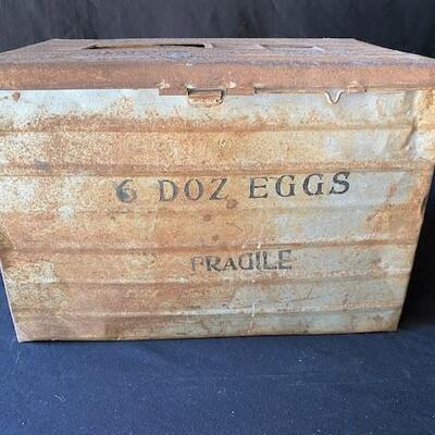 LOT#G206: Vintage Metal Egg Box