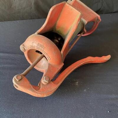 LOT#G217: Indoor Columbiana Pump
