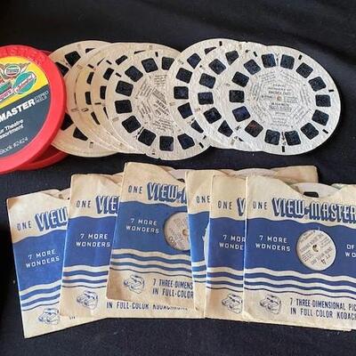 LOT#G218: Pair of View Masters with Case