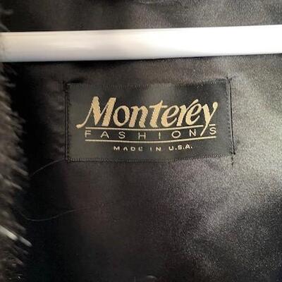LOT#G240: Monterey Fashions Faux Fur