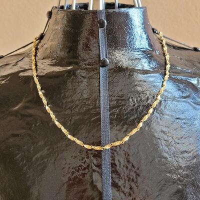 Lot 530: Vintage SILMAR 20.5" Length 14K Yellow Gold Italian Necklace 