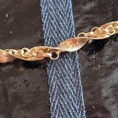 Lot 530: Vintage SILMAR 20.5" Length 14K Yellow Gold Italian Necklace 