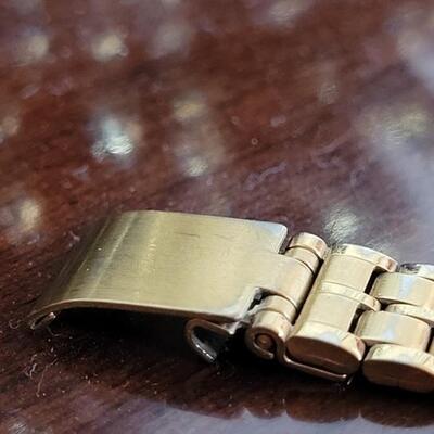 Lot 533: Vintage Ladies SEIKO Quartz Watch Gold Plated (needs battery)