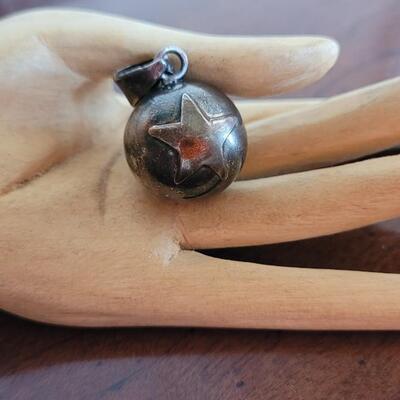 Lot 534: Two Tone Cosmical Moon and Star Harmony Ball Charm