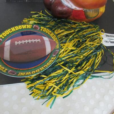 GB Packers Brat Bun Foam Hat, Packers Magazine, Plastic Advertising Pompoms, Football Plate