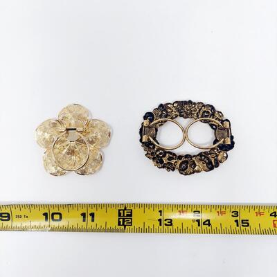 2 PC VINTAGE SCARF CLIPS - GOLD TONED - LOT #3 