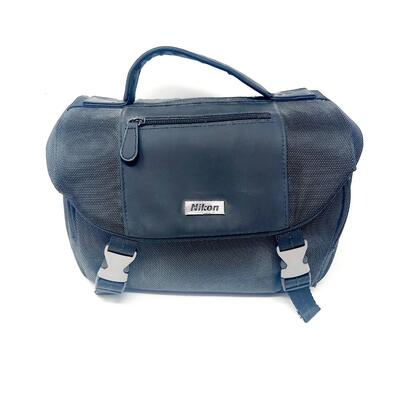 OVER THE SHOLDER NIKON CAMERA BAG 