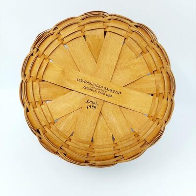 1994 LEATHER HANDLE CIRCULAR LONGABERGER BASKET 