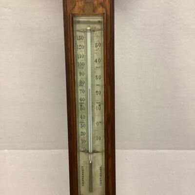 402. Antique Husbands & Clarke Opticians Barometer 