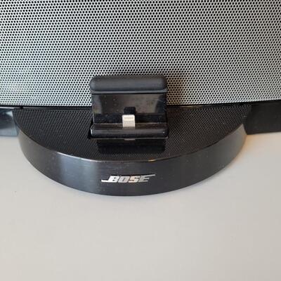 Lot 560: Bose Sound Dock Series 3