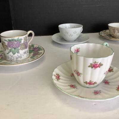 407. Shelley, Wedgwood, Limoge, Tea Cups & Saucer Lot 