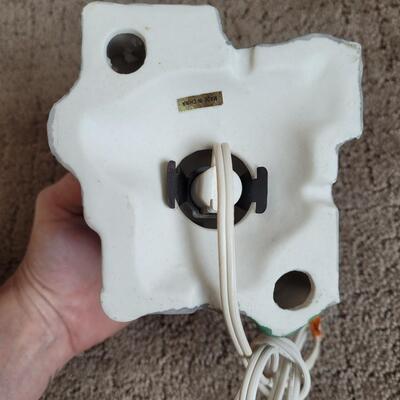 Lot 564: Ceramic Light Up House
