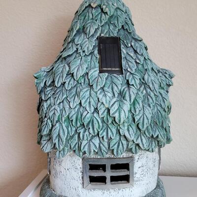 Lot 565: Outdoor Fairy House