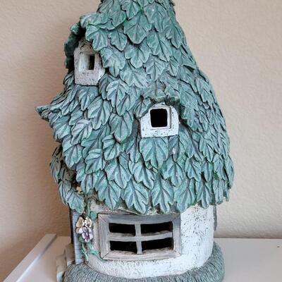 Lot 565: Outdoor Fairy House