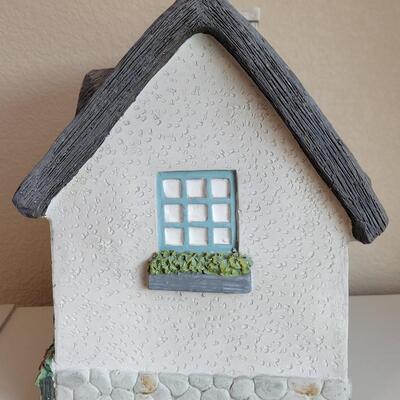 Lot 568: Outdoor Fairy House 
