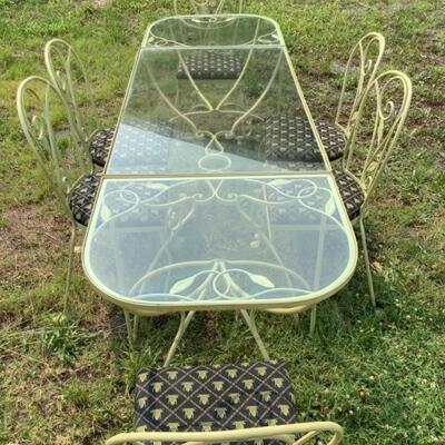 415. Mid Century 3 pc. Wrought Iron Table with Glass Top & 6  Chairs