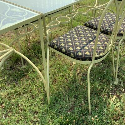 415. Mid Century 3 pc. Wrought Iron Table with Glass Top & 6  Chairs