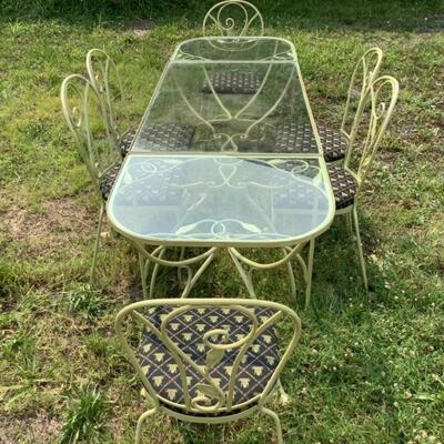 415. Mid Century 3 pc. Wrought Iron Table with Glass Top & 6  Chairs