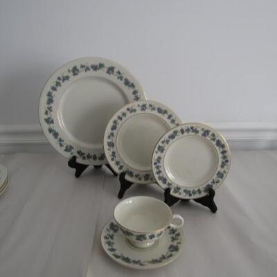 Theodore Haviland 'Arbor' Pattern China- Four Place Settings 