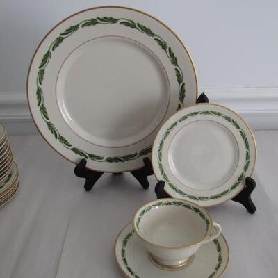Franciscan China 'Arcadia Green' Pattern- Assorted Pieces