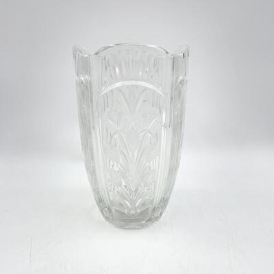 VINTAGE CUT CRYSTAL 8â€ VASE